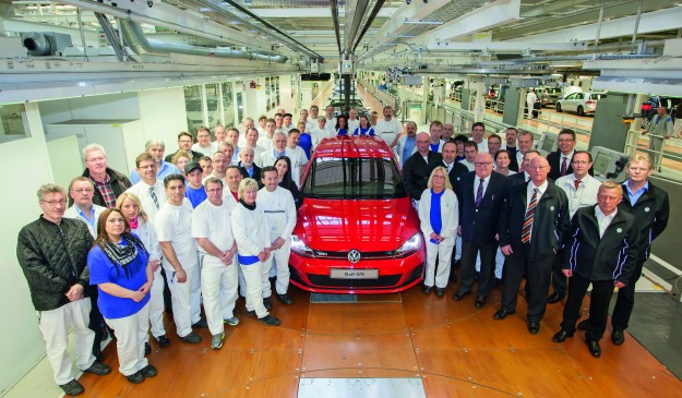 Volkswagen Werk Wolfsburg startet Serienproduktion des neuen Golf GTI